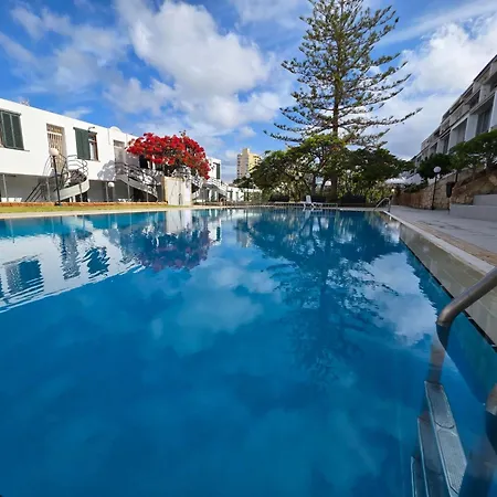Jacaranda Mit Pool By Interhome Apartmán