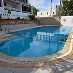Apartment Jacaranda Mit Pool By Interhome Playa de las Américas